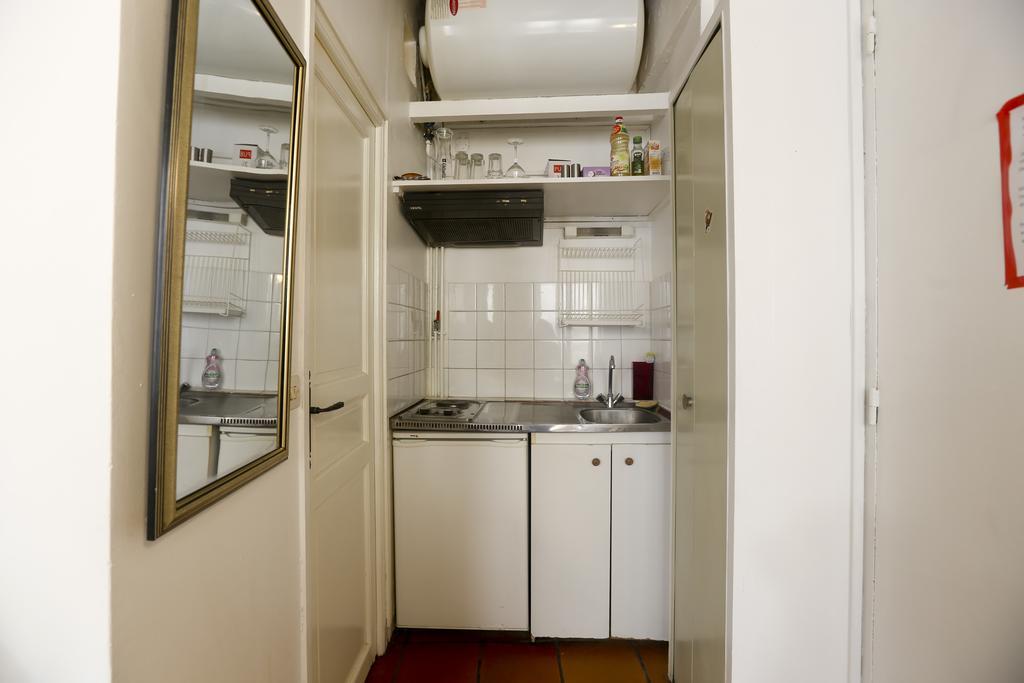 Lovely And Typical 1 Bedroom Paris Phòng bức ảnh