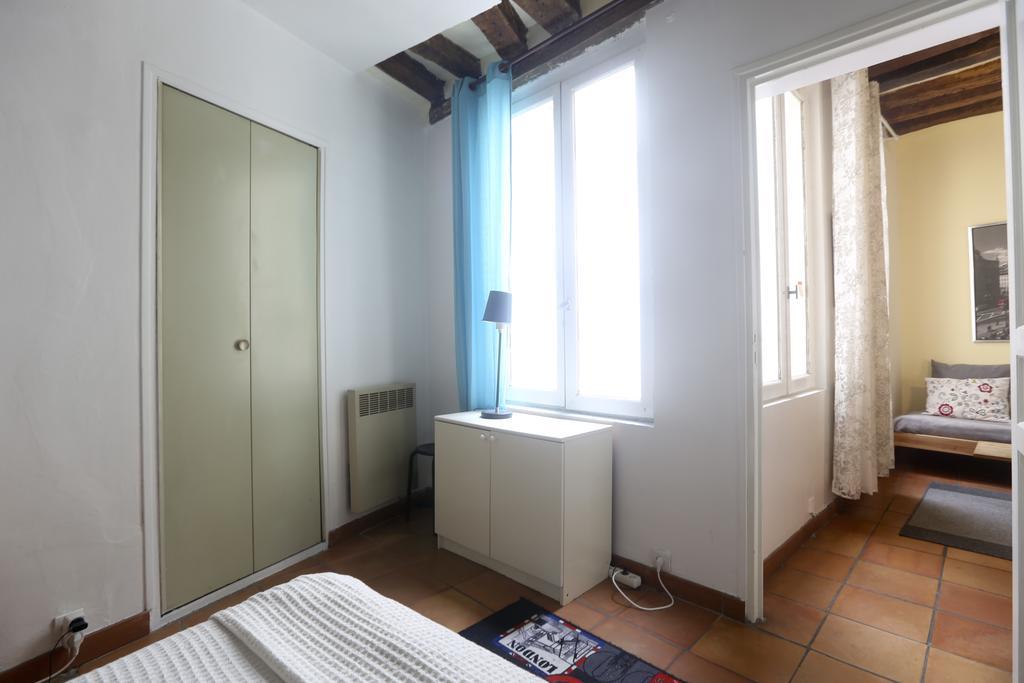 Lovely And Typical 1 Bedroom Paris Phòng bức ảnh